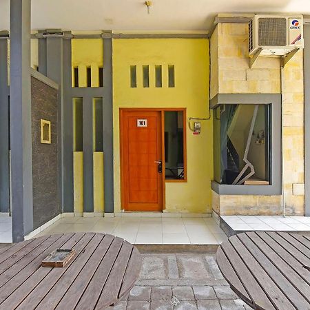 Super Oyo 91495 Hotel Indah Residence Dempasar Exterior foto