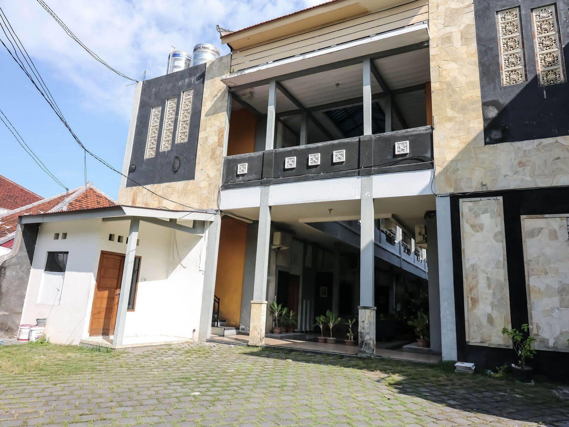 Super Oyo 91495 Hotel Indah Residence Dempasar Exterior foto