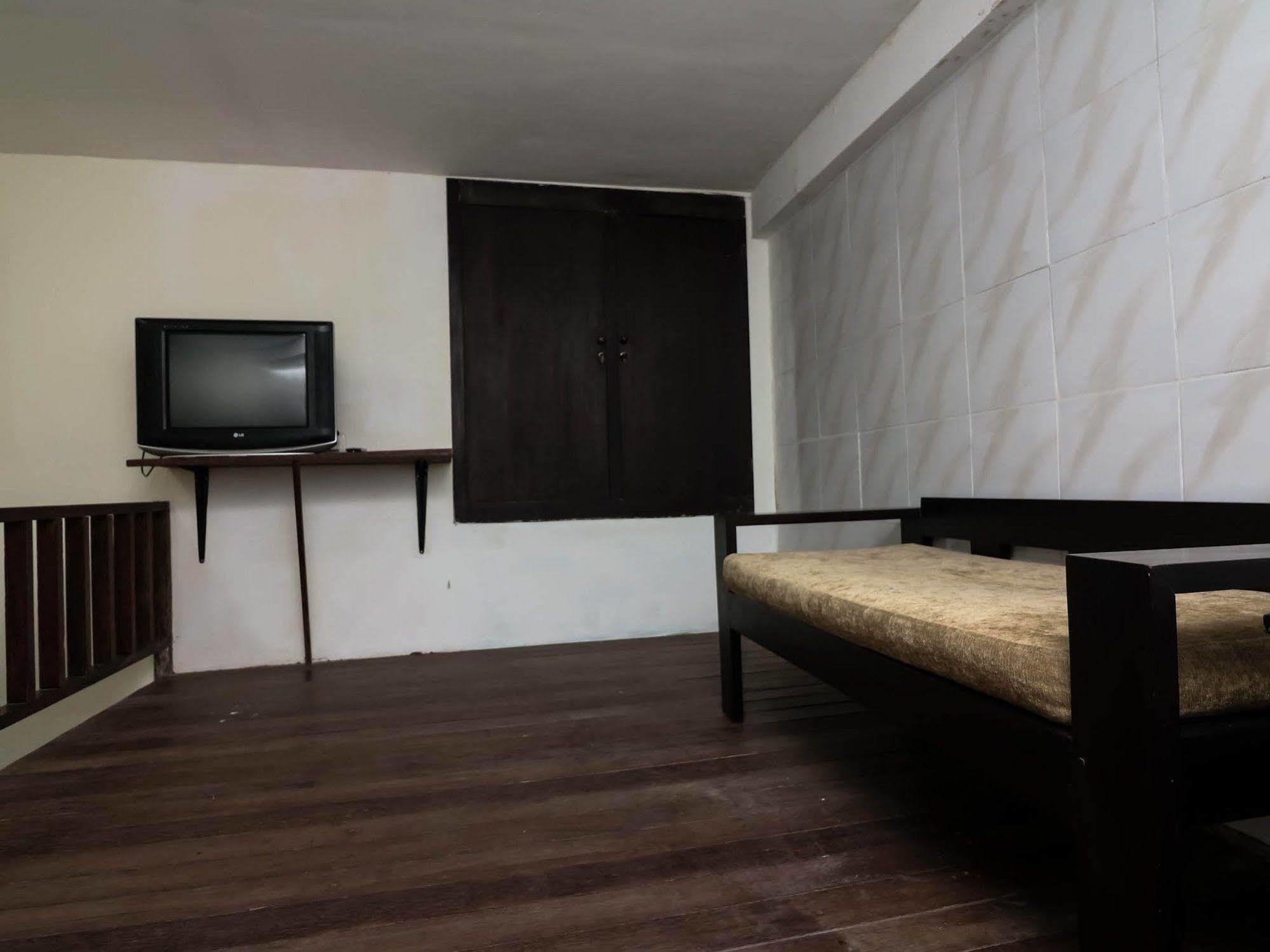 Super Oyo 91495 Hotel Indah Residence Dempasar Exterior foto