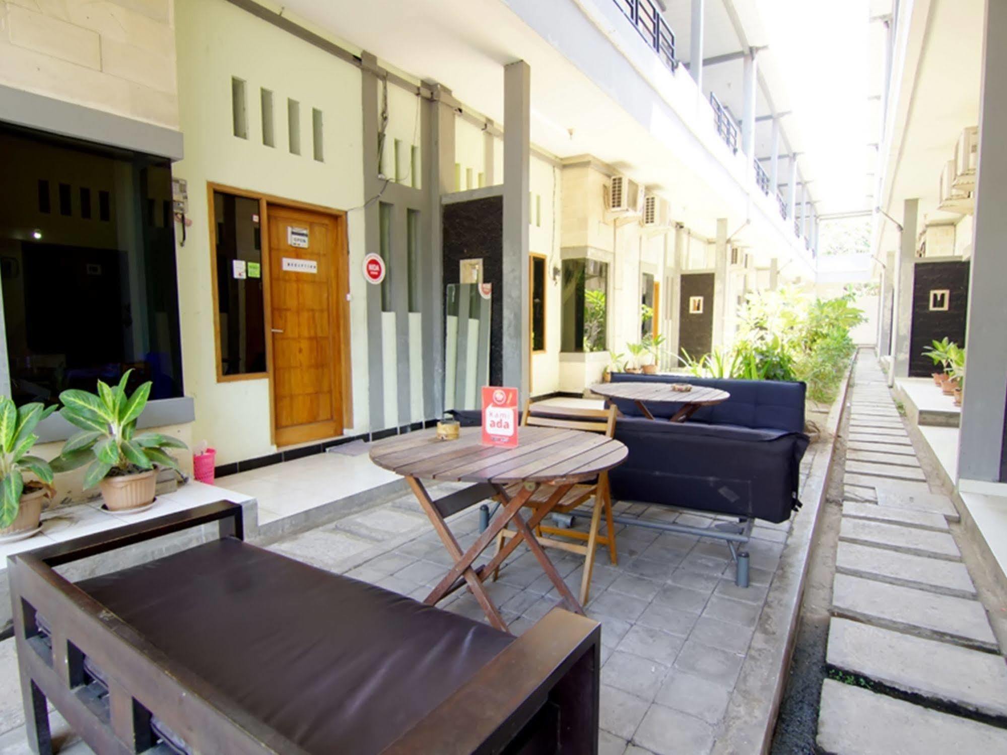 Super Oyo 91495 Hotel Indah Residence Dempasar Exterior foto